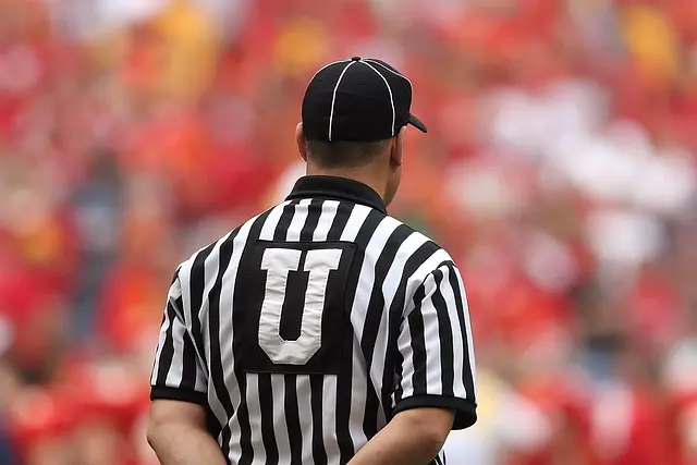 Comment devenir un arbitre de handball : Guide pratique